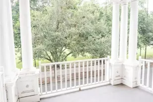 816 Drayton St, Savannah, GA 31401 - Photo 2