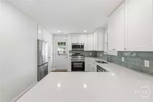 2156 New York Ave, Savannah, GA 31404 - Photo 12