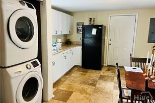 636 E 37th St, Savannah, GA 31401 - Photo 8