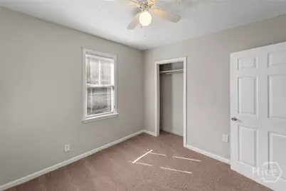 132 Jenks Street, Savannah, GA 31415 - Photo 18