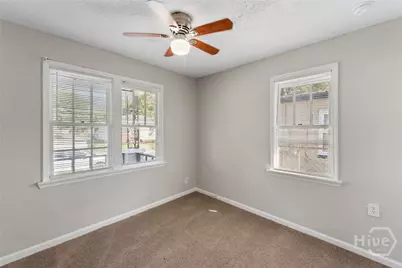 132 Jenks Street, Savannah, GA 31415 - Photo 10