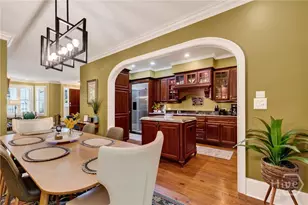 525 E Broughton St, Savannah, GA 31401 - Photo 18