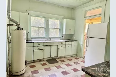 3313 Gragg Street, Thunderbolt, GA 31404 - Photo 10