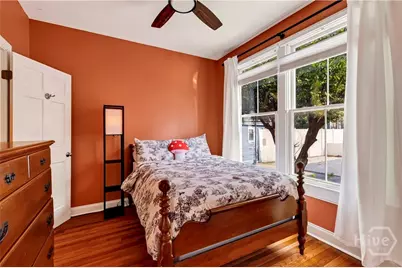 105 W 31st Street, Savannah, GA 31401 - Photo 12
