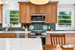 745 E 41st St, Savannah, GA 31401 - Photo 6