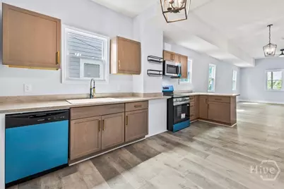 1137 E Gwinnett Street, Savannah, GA 31404 - Photo 10