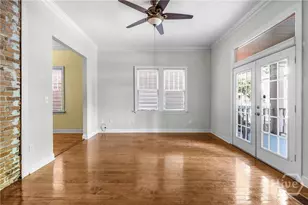 2307 Whitaker St, Savannah, GA 31401 - Photo 4