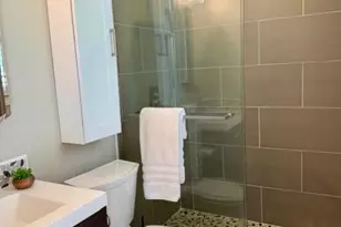 911 Boxwood Dr, Savannah, GA 31410 - Photo 10