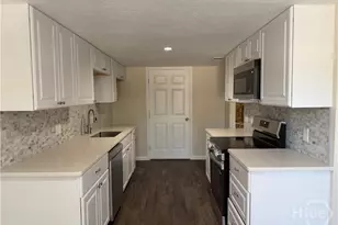 459 Mall Blvd, Savannah, GA 31406 - Photo 4