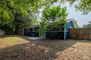 208 Pineneedle Ct, Hinesville, GA 31313 - Photo 16