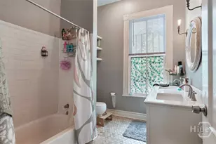 207 W 38th St, Savannah, GA 31401 - Photo 18