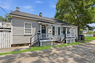 526 E Gwinnett Lane, Savannah, GA 31401 - Photo 1