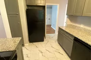 2219 E 40th St, Savannah, GA 31404 - Photo 6