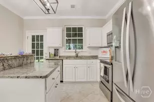 210 Brown Thrush Rd, Savannah, GA 31419 - Photo 10