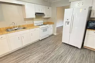 2303 Beaumont Dr, Savannah, GA 31406 - Photo 6