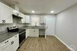 237 W 73rd St, Savannah, GA 31405 - Photo 6