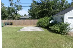 2302 E 40th St, Savannah, GA 31404 - Photo 8