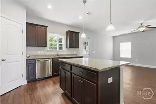 349 Coconut Dr, Savannah, GA 31407 - Photo 10