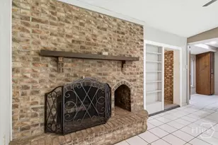 601 Leaning Oaks Dr, Savannah, GA 31410 - Photo 8