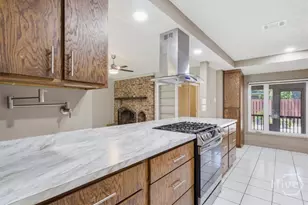 601 Leaning Oaks Dr, Savannah, GA 31410 - Photo 12