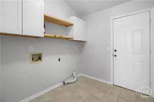 410 Club Dr, Hinesville, GA 31313 - Photo 10