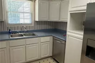 5201 Habersham St, Savannah, GA 31405 - Photo 8