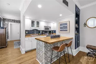 219 Abercorn St, Savannah, GA 31401 - Photo 14