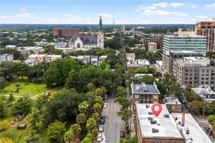 219 Abercorn St, Savannah, GA 31401 - Photo 4