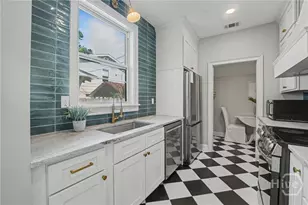 1124 E 37th St, Savannah, GA 31404 - Photo 10