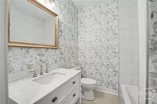 1124 E 37th St, Savannah, GA 31404 - Photo 14