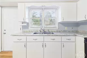 1938 Mitchell St, Savannah, GA 31405 - Photo 18