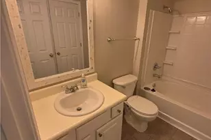 9201 Walden Park Dr, Savannah, GA 31410 - Photo 32