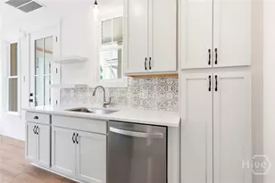 1314 E 38th St, Savannah, GA 31404 - Photo 4