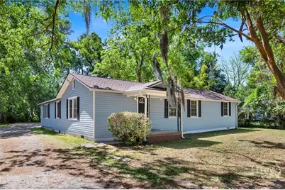 17 Russell Avenue, Savannah, GA 31408 - Photo 1