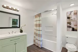 17 Russell Ave, Savannah, GA 31408 - Photo 20