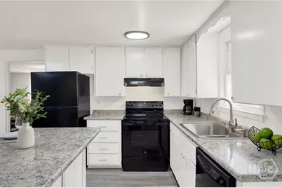 17 Russell Avenue, Savannah, GA 31408 - Photo 10