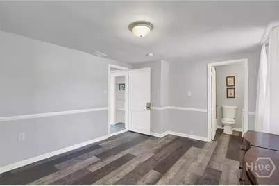 17 Russell Avenue, Savannah, GA 31408 - Photo 16