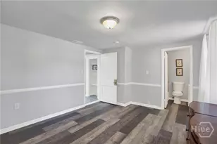 17 Russell Ave, Savannah, GA 31408 - Photo 16