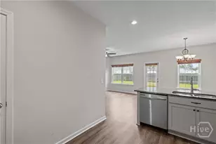 153 Brightleaf Cir, Hinesville, GA 31313 - Photo 14