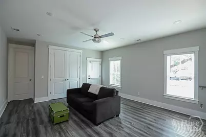 417 W 32nd Street, Savannah, GA 31401 - Photo 6