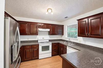 121 W Tisbury Lane, Pooler, GA 31322 - Photo 6