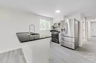 1006 Lynah St, Savannah, GA 31415 - Photo 14