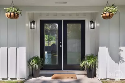 707 White Bluff Avenue, Savannah, GA 31419 - Photo 2