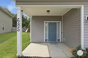 685 Fairview Cir, Hinesville, GA 31313 - Photo 6