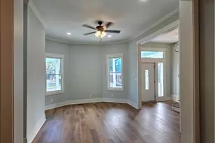 521 W 38th St, Savannah, GA 31415 - Photo 6