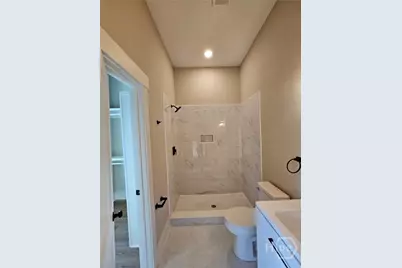 521 W 38th Street, Savannah, GA 31415 - Photo 14