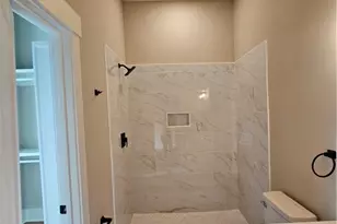 521 W 38th St, Savannah, GA 31415 - Photo 14