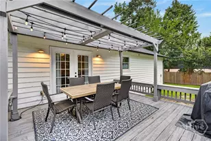 906 Reita St, Savannah, GA 31410 - Photo 2