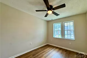 2032 Eppinger St, Savannah, GA 31415 - Photo 10