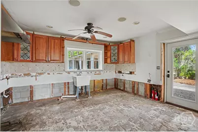 1316 Walthour Road, Savannah, GA 31410 - Photo 16